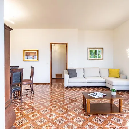 Nyaraló Claudio By Interhome
